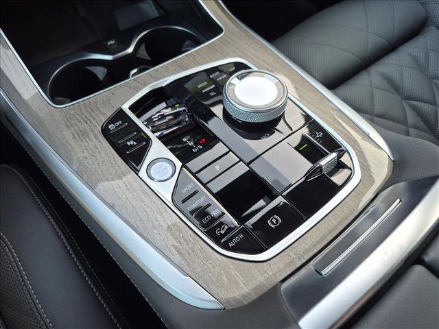 Used 2027 BMW X7 xDrive40i w/ M Sport Package AWD/4WD image 15