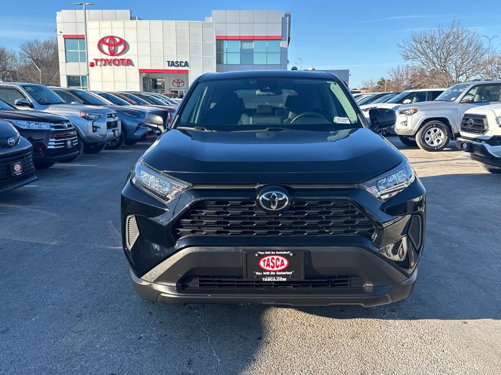 Used 2022 Toyota RAV4 LE image 2