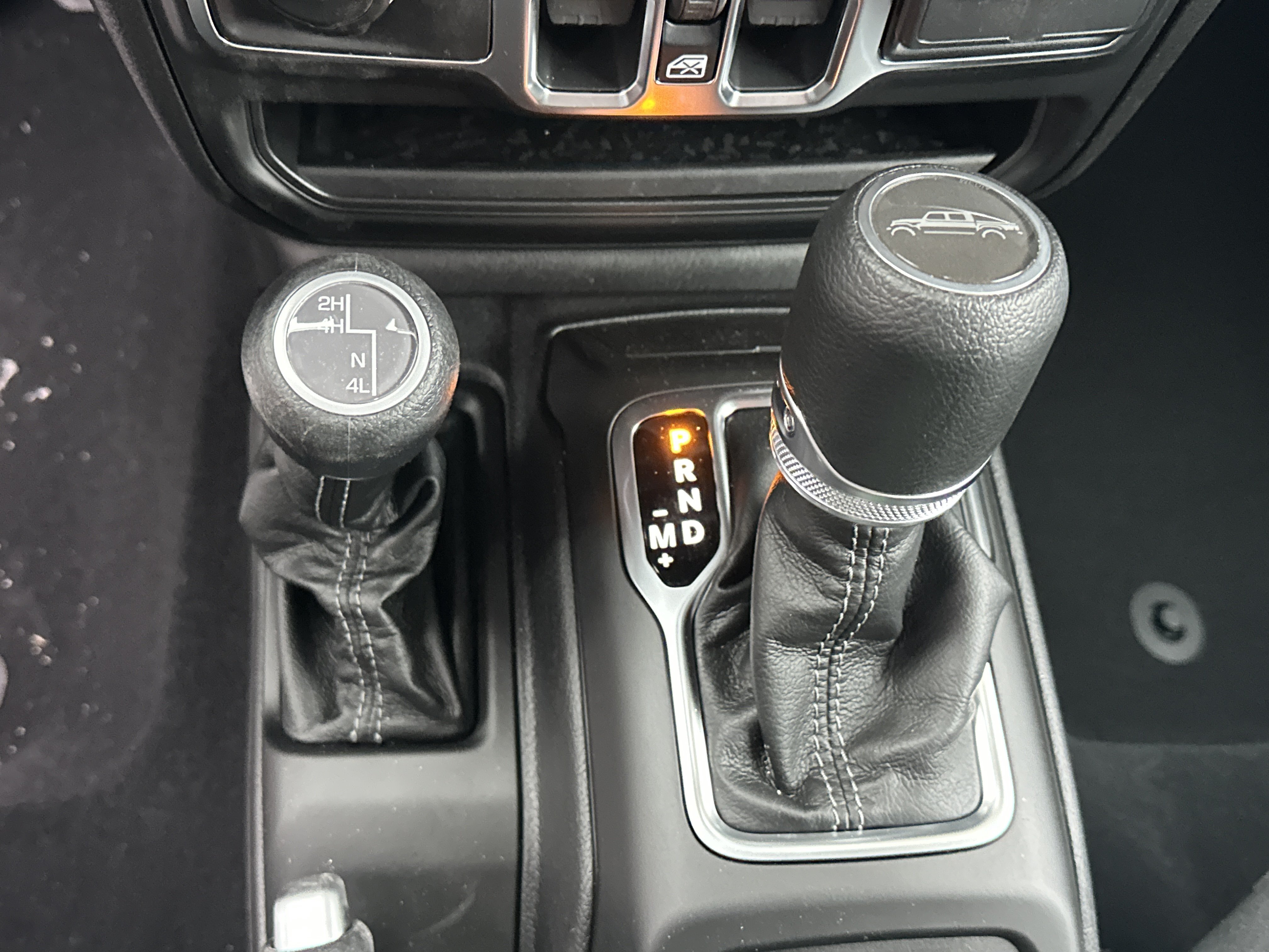 New 2026 Jeep Gladiator Sport AWD/4WD image 4
