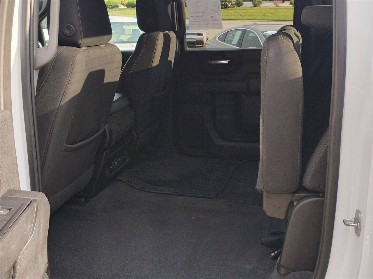 Used 2023 Chevrolet Silverado 2500 LT w/ Convenience Package AWD/4WD image 12