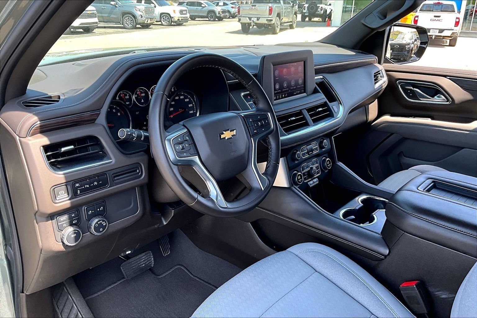 Used 2023 Chevrolet Tahoe LS AWD/4WD image 13