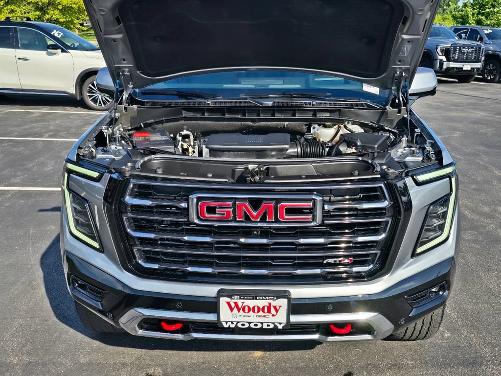 Certified 2025 GMC Yukon AT4 w/ AT4 Premium Package AWD/4WD image 31