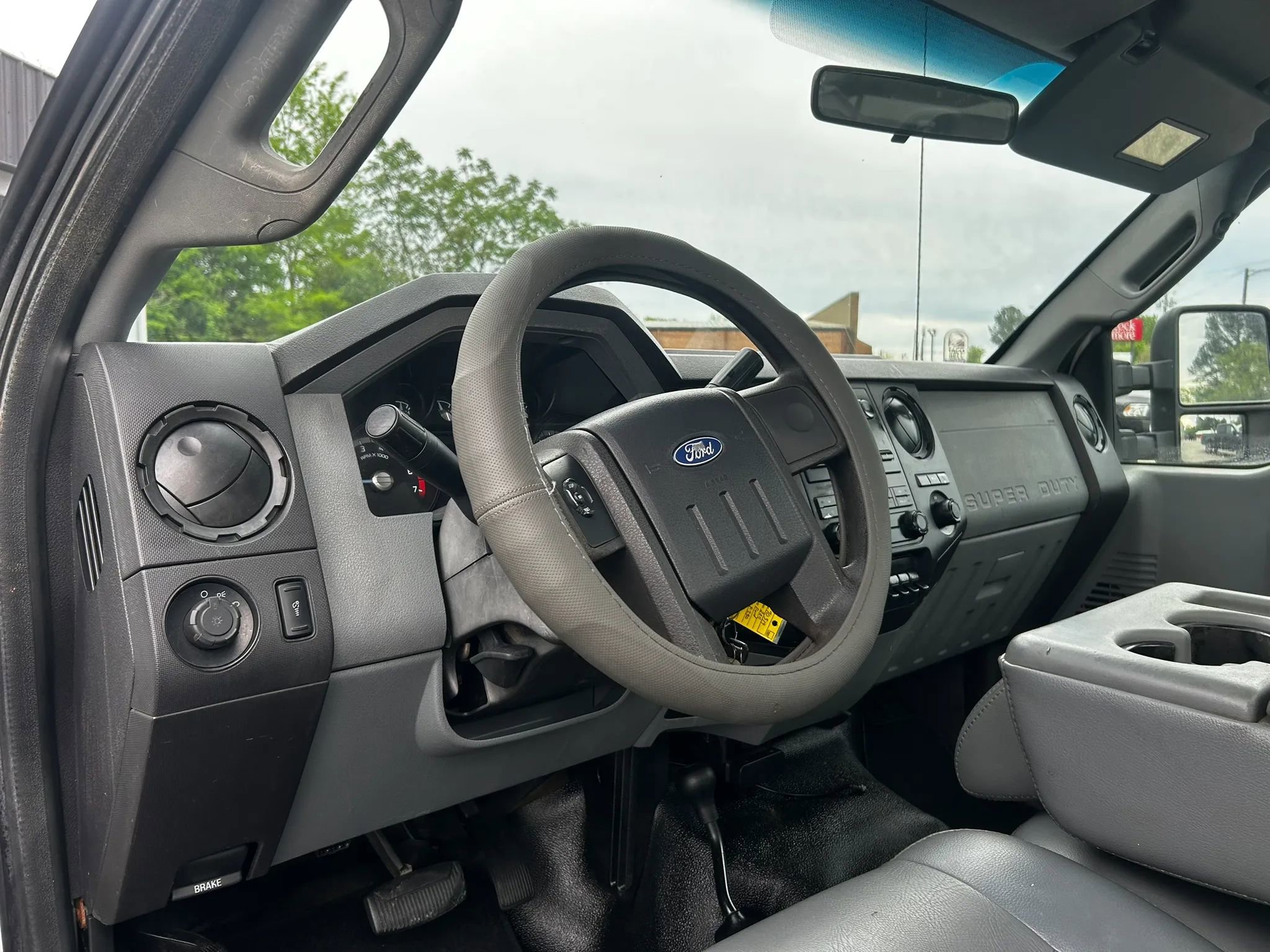 Used 2011 Ford F250 XL AWD/4WD image 13