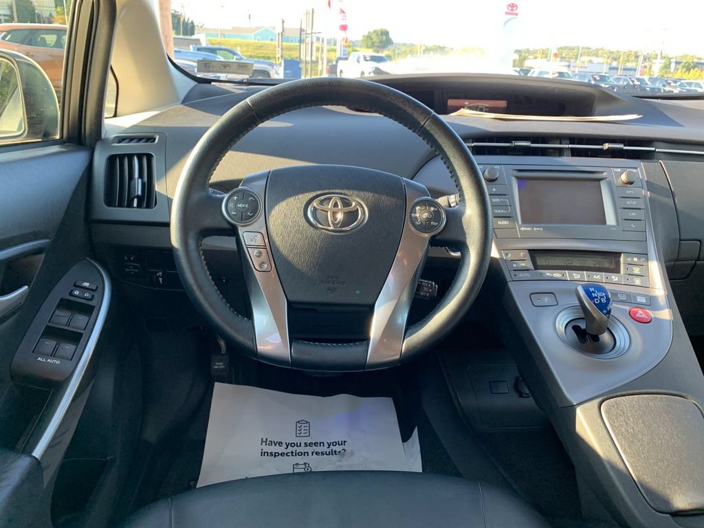 Used 2015 Toyota Prius Persona Series FWD image 17
