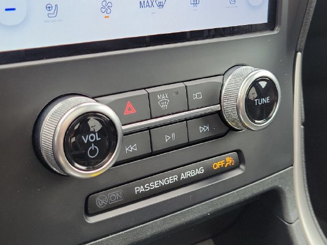 Certified 2024 Ford Edge ST-Line AWD/4WD image 24