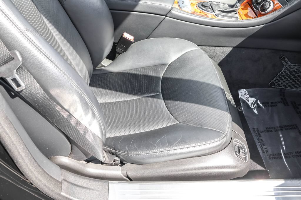 Used 2007 Mercedes-Benz SL 550 image 32