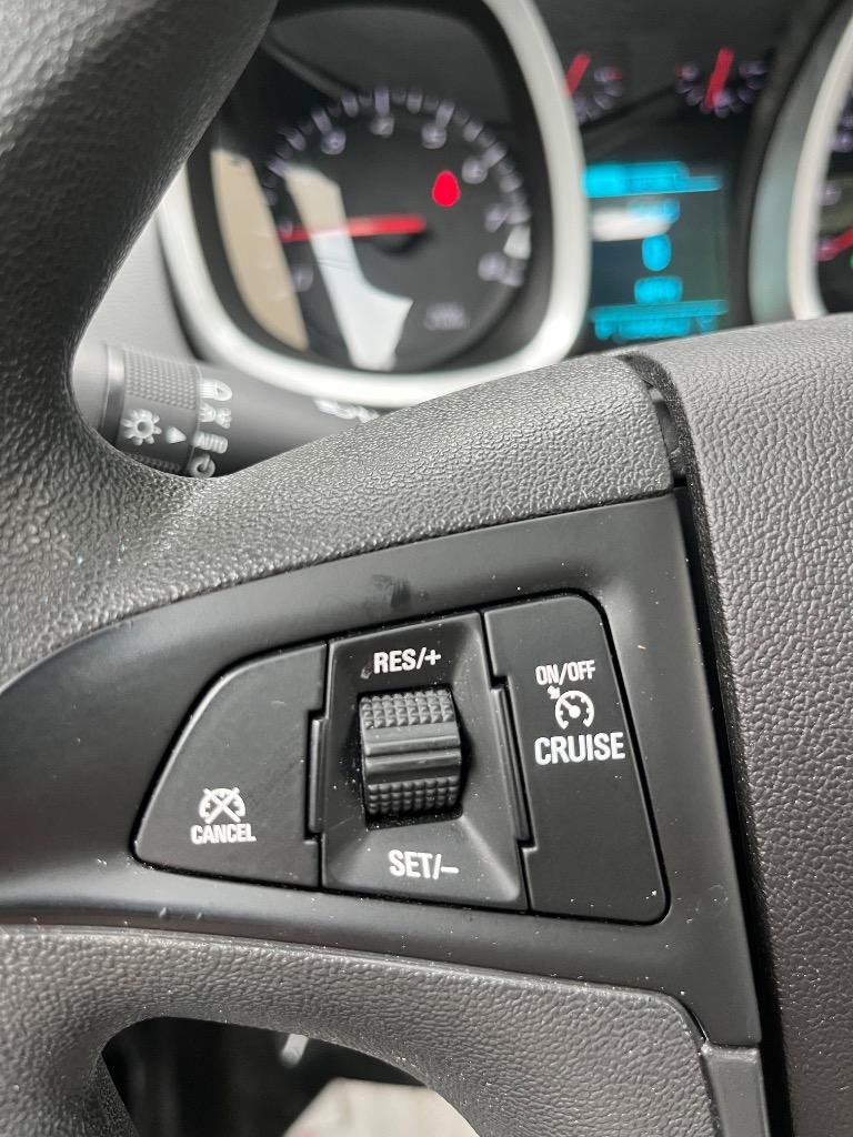 Used 2017 Chevrolet Equinox LS FWD image 41