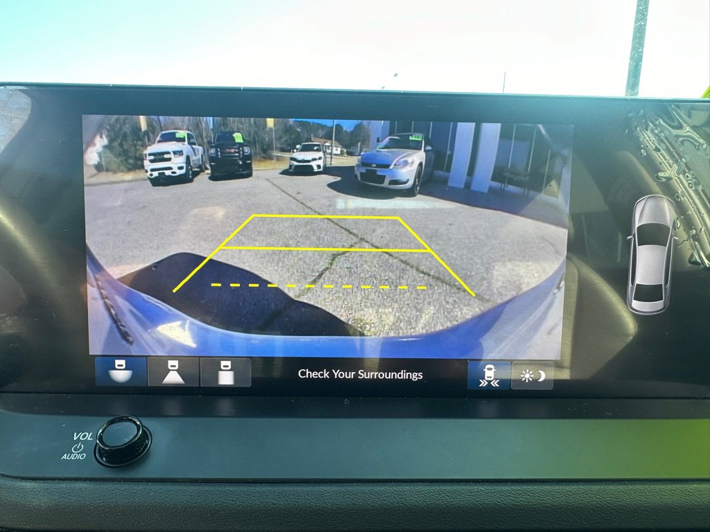 Used 2024 Honda Accord Touring image 15