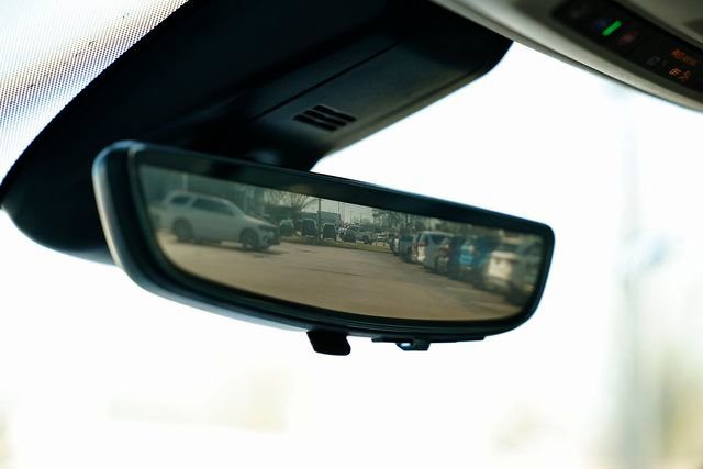 Used 2021 GMC Yukon XL Denali w/ Denali Ultimate Package image 23