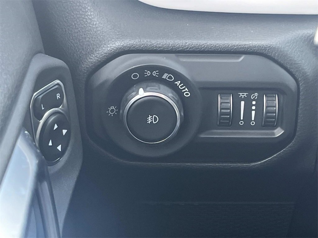 Used 2021 Jeep Wrangler Islander image 29