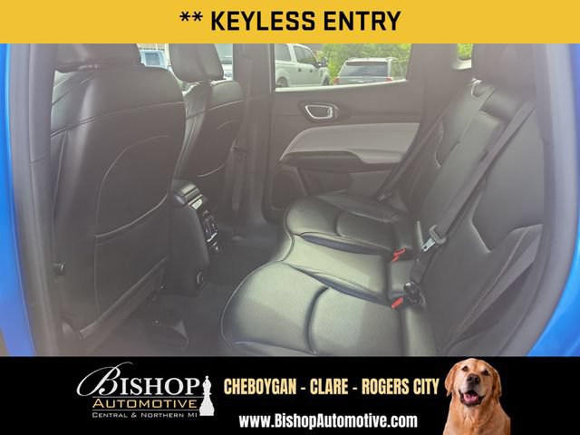 Used 2024 Jeep Compass Limited AWD/4WD image 14