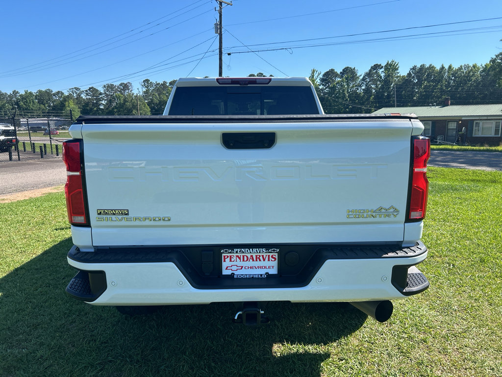 Used 2025 Chevrolet Silverado 2500 High Country w/ High Country Premium Package AWD/4WD image 11