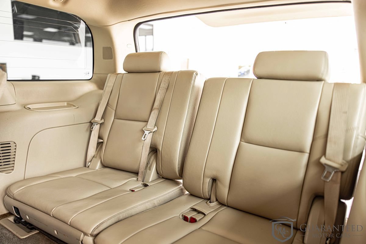 Used 2010 Cadillac Escalade 2WD Hybrid image 37