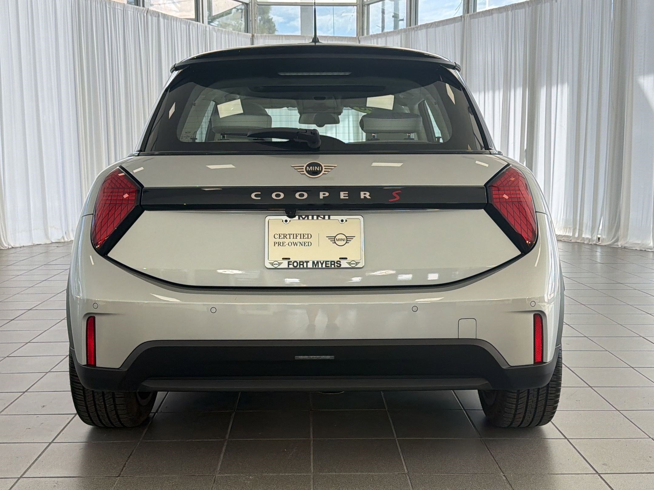 Certified 2025 MINI Cooper S image 10