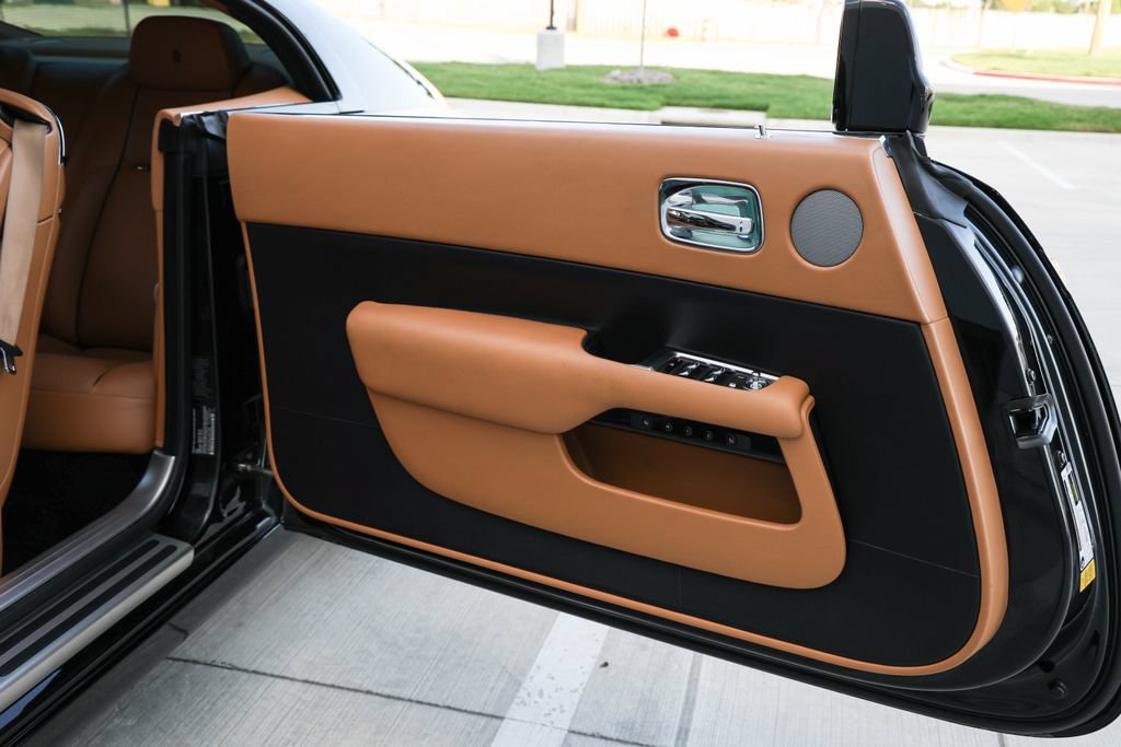 Used 2020 Rolls-Royce Wraith RWD image 15