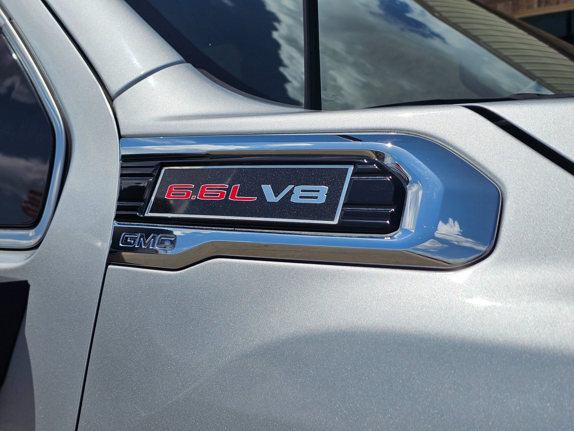 Used 2023 GMC Sierra 2500 SLE image 9