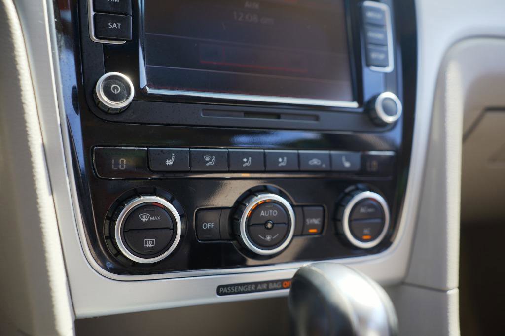 Used 2012 Volkswagen Passat 2.5 SE image 29