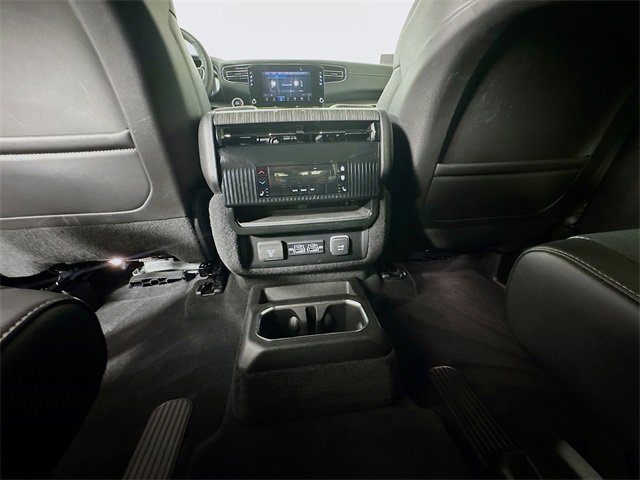 Used 2022 Jeep Wagoneer Series III w/ Flexible Seating Group image 27