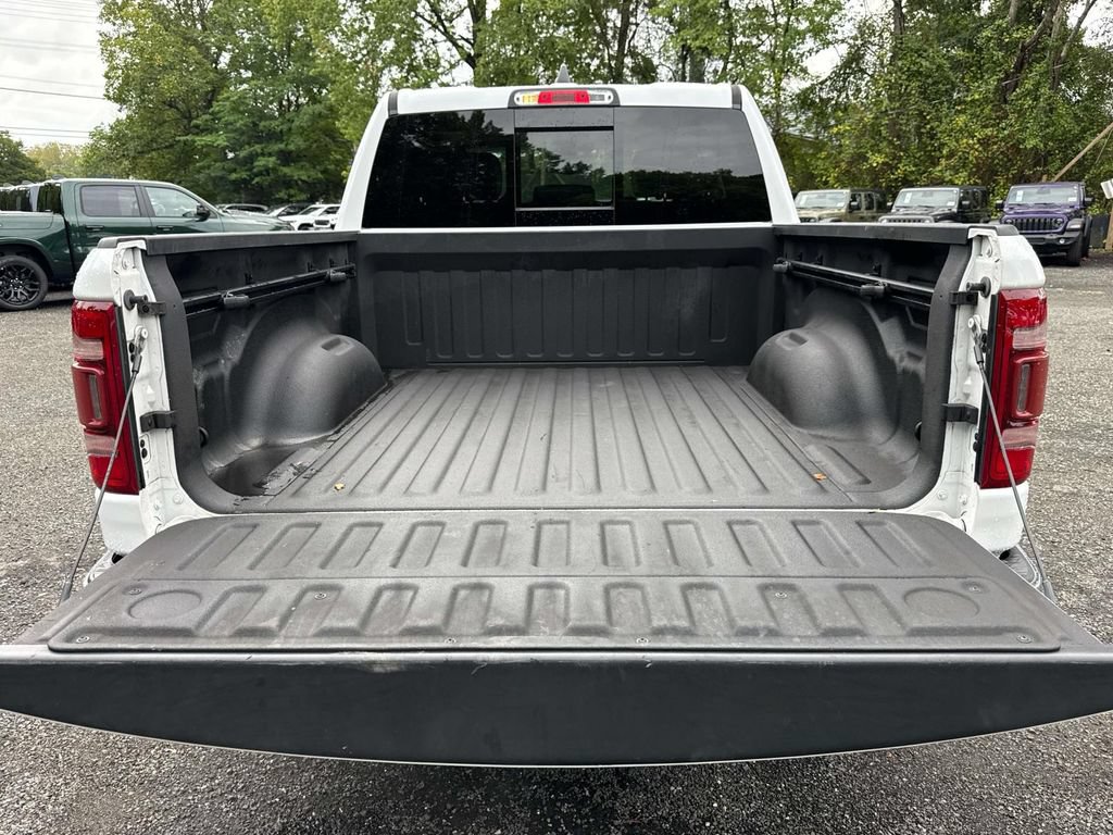 Used 2019 RAM 1500 Laramie AWD/4WD image 11