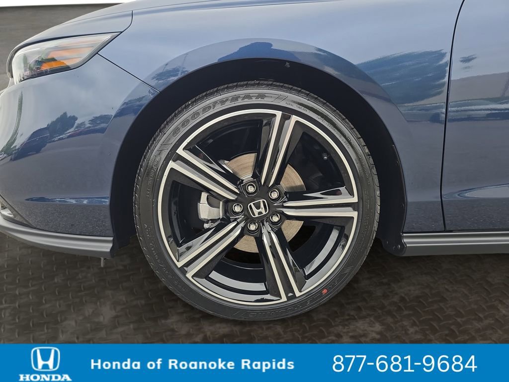 Used 2026 Honda Accord SE image 9