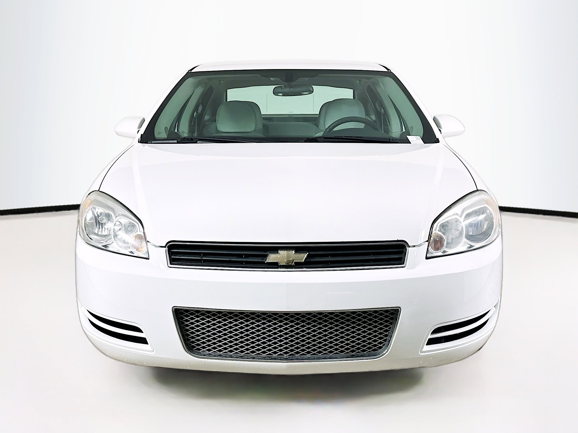 Used 2014 Chevrolet Impala Limited LS FWD image 2