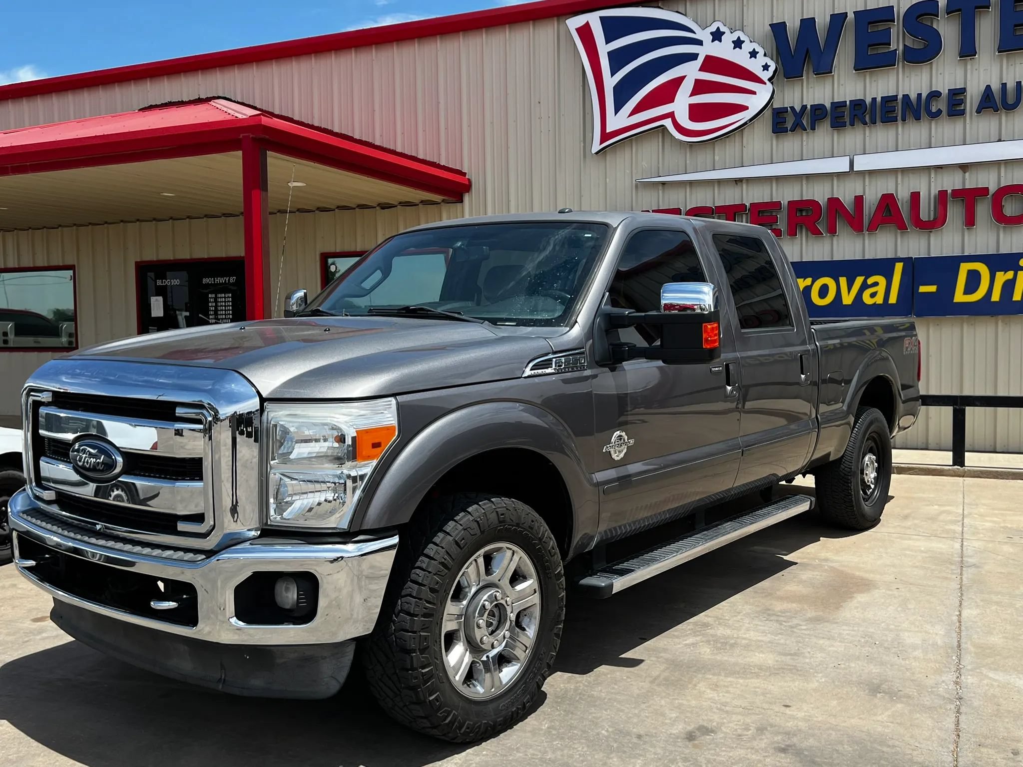 Used 2013 Ford F250 Lariat w/ Lariat Ultimate Pkg AWD/4WD image 1