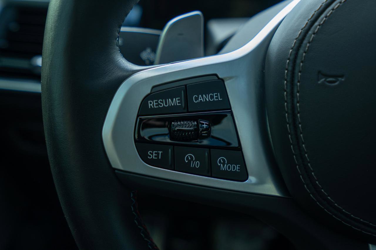 Used 2023 BMW X7 M60i image 14