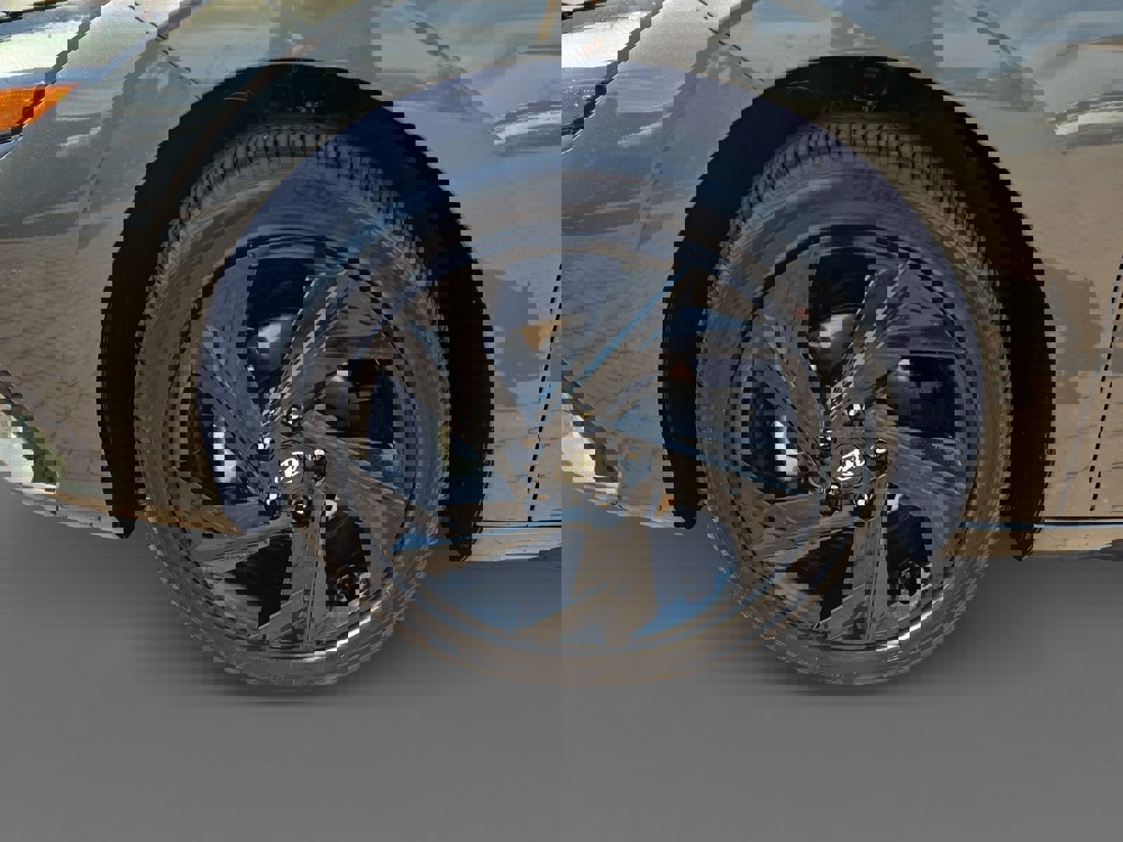 Certified 2026 Hyundai Elantra SEL Sport Premium w/ Cargo Package image 9