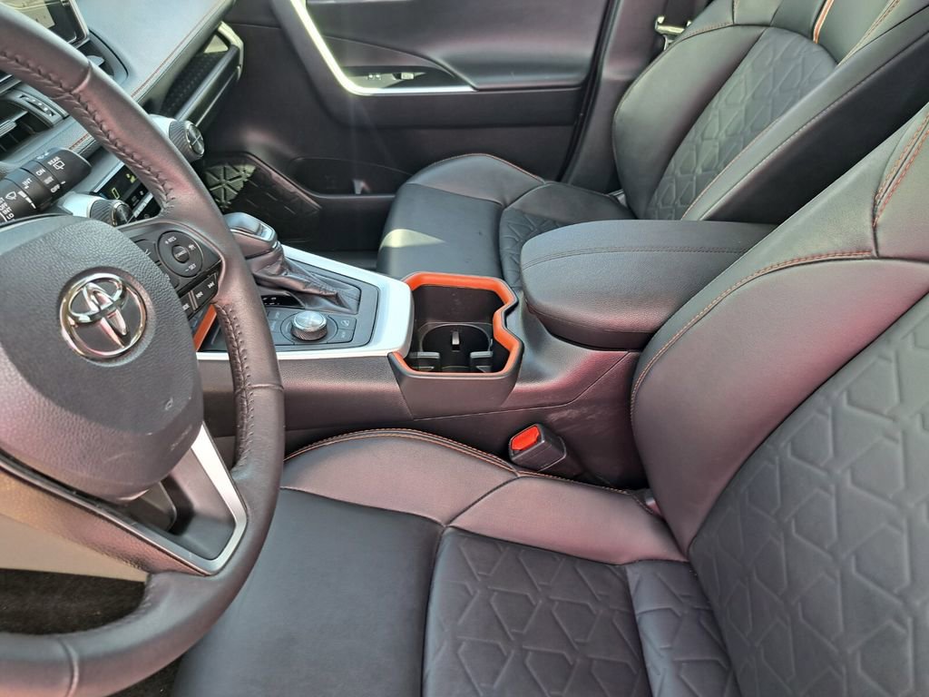 Used 2024 Toyota RAV4 Adventure image 19