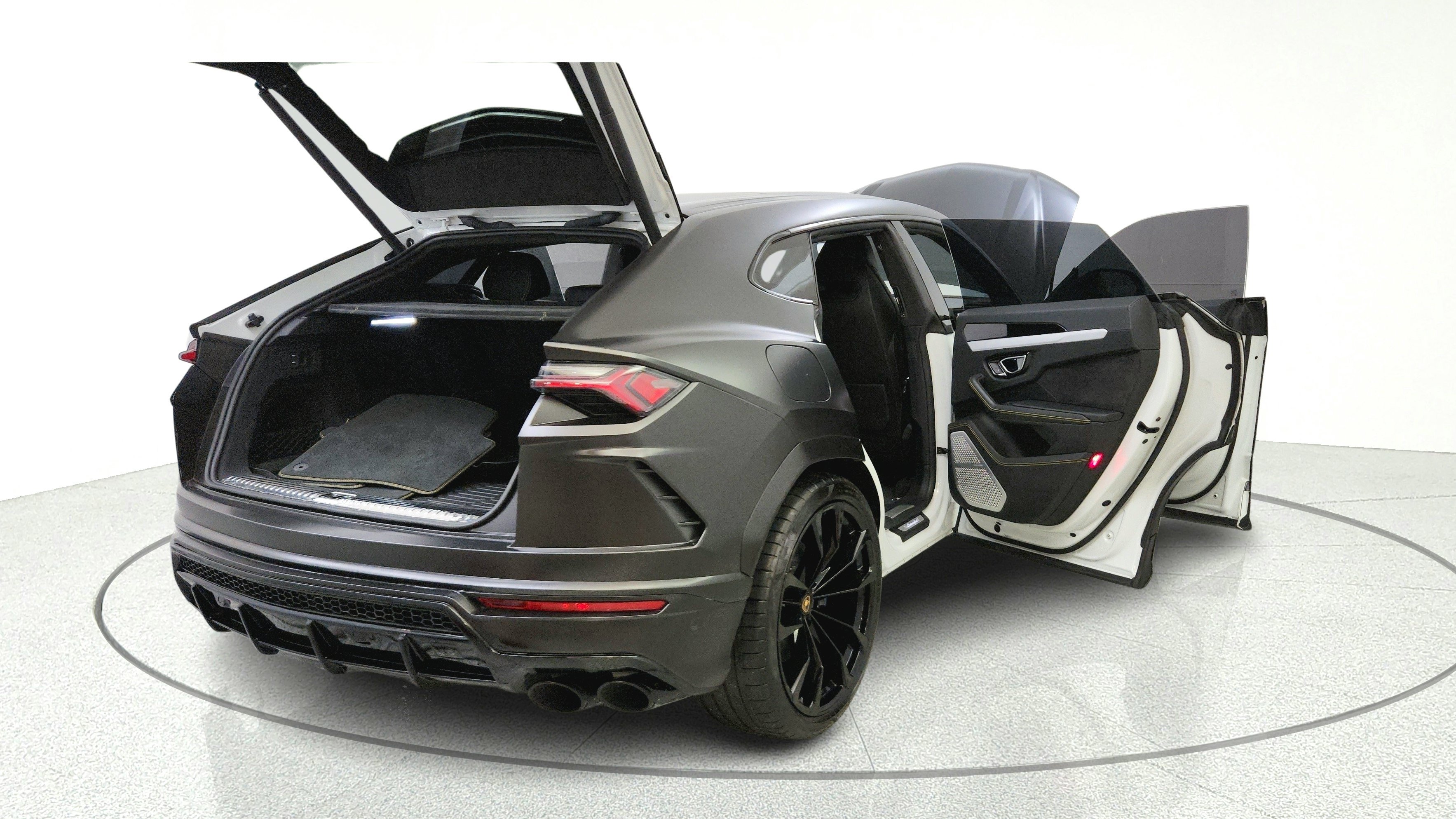 Used 2021 Lamborghini Urus AWD/4WD image 14