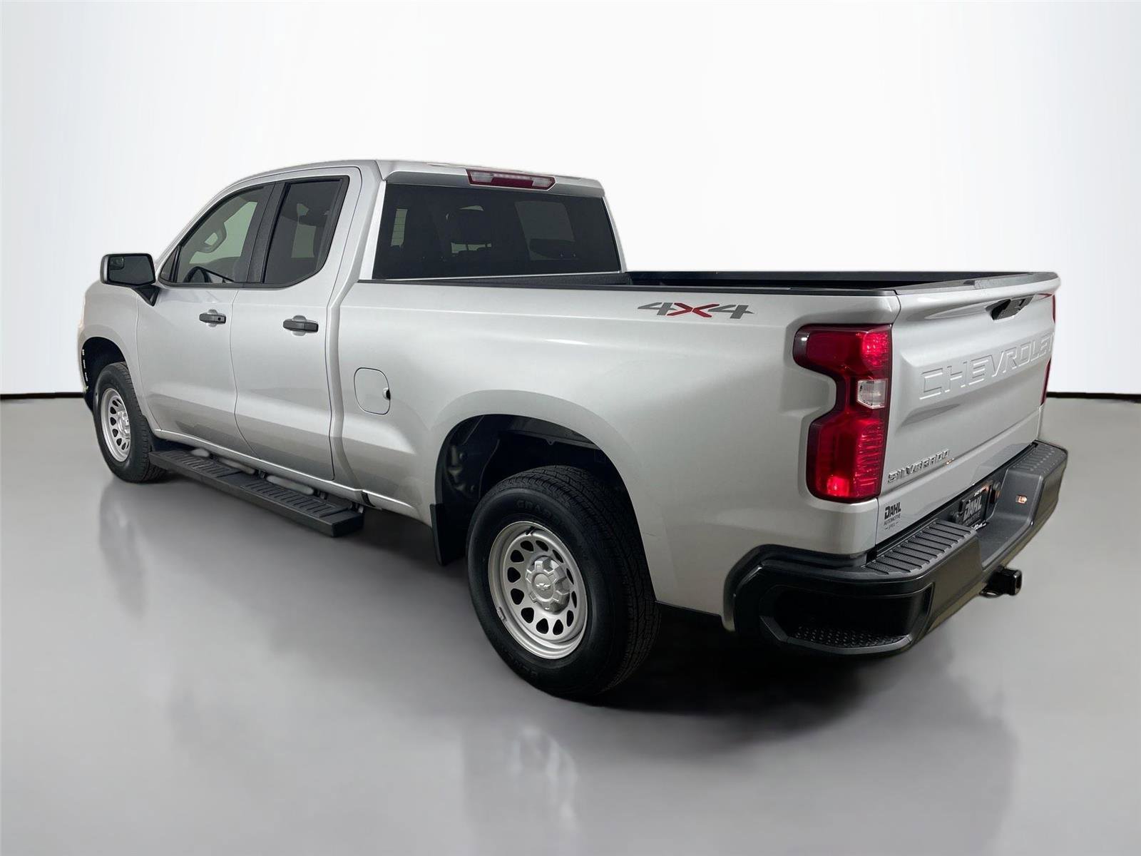Used 2021 Chevrolet Silverado 1500 W/T w/ WT Value Package AWD/4WD image 10
