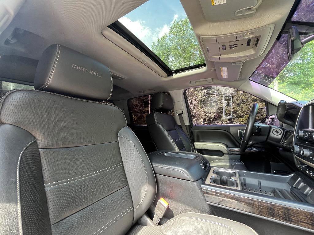 Used 2015 GMC Sierra 1500 Denali AWD/4WD image 31