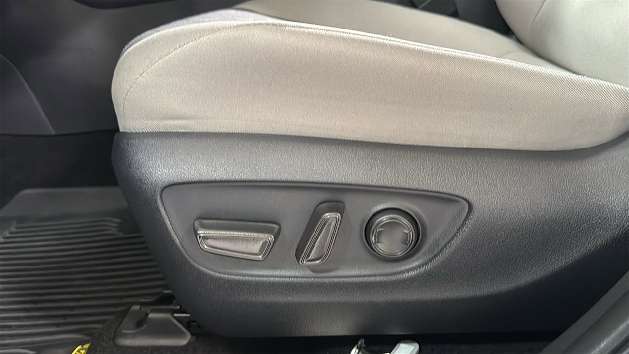 Certified 2025 Toyota RAV4 XLE w/ Convenience Package image 14