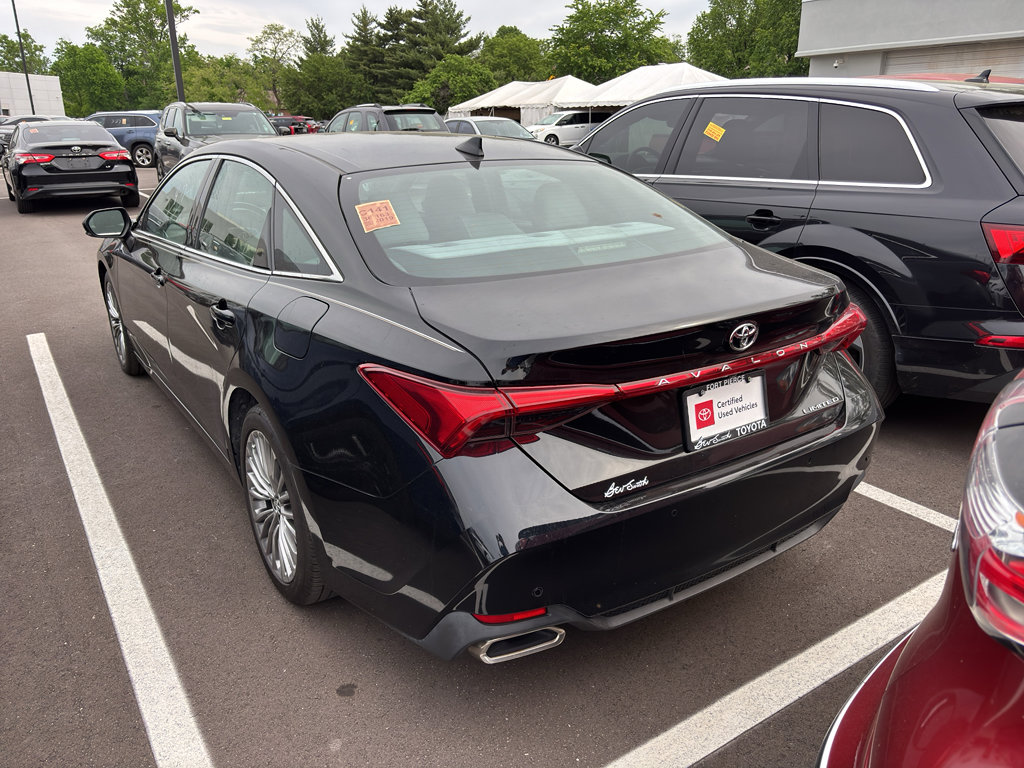 Used 2019 Toyota Avalon Limited w/ Advanced Safety Package FWD image 3