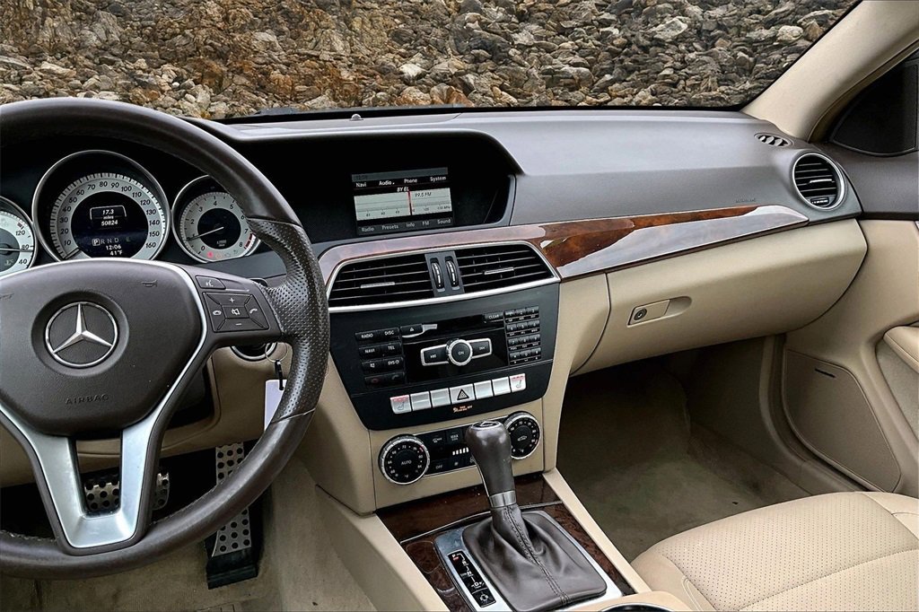 Used 2015 Mercedes-Benz C 250 Coupe image 6