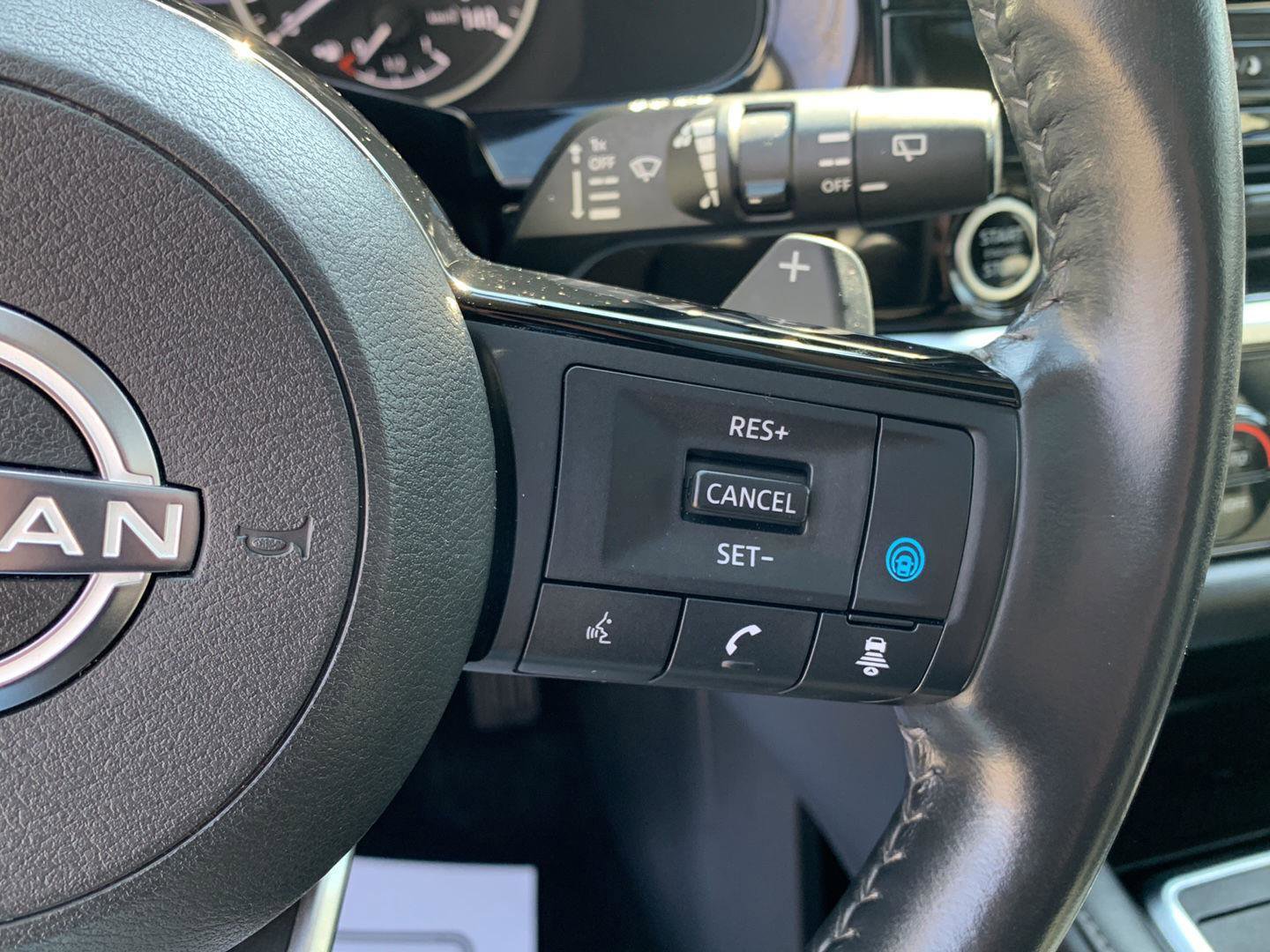 Certified 2022 Nissan Pathfinder SL w/ SL Premium Package image 27