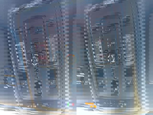 Used 2021 GMC Yukon Denali w/ Denali Ultimate Package image 37