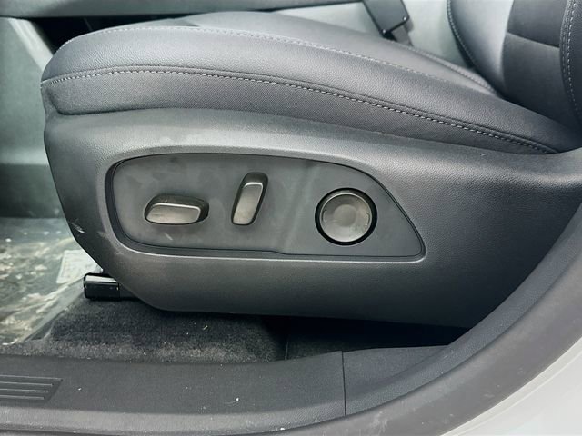 New 2026 Chevrolet Equinox LT w/ Convenience Package II image 19