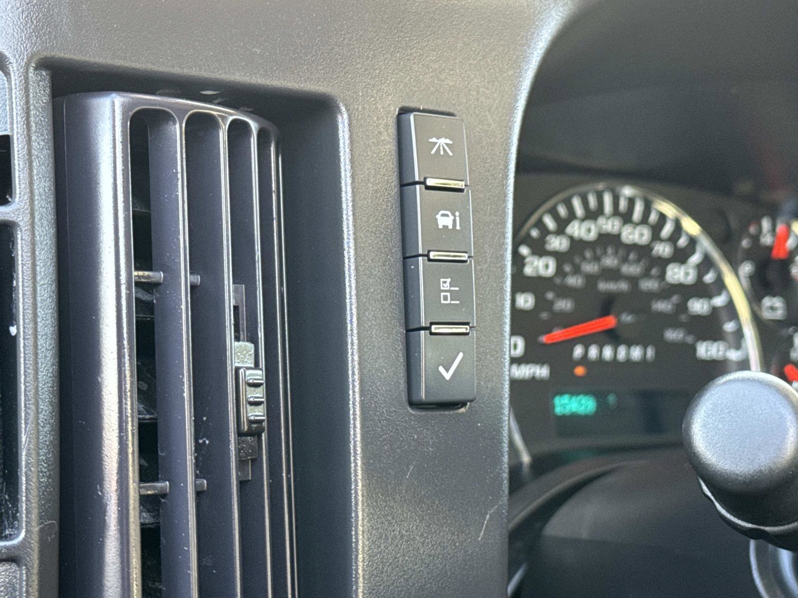 Used 2024 GMC Savana 2500 Work Van w/ Driver Convenience Package image 12