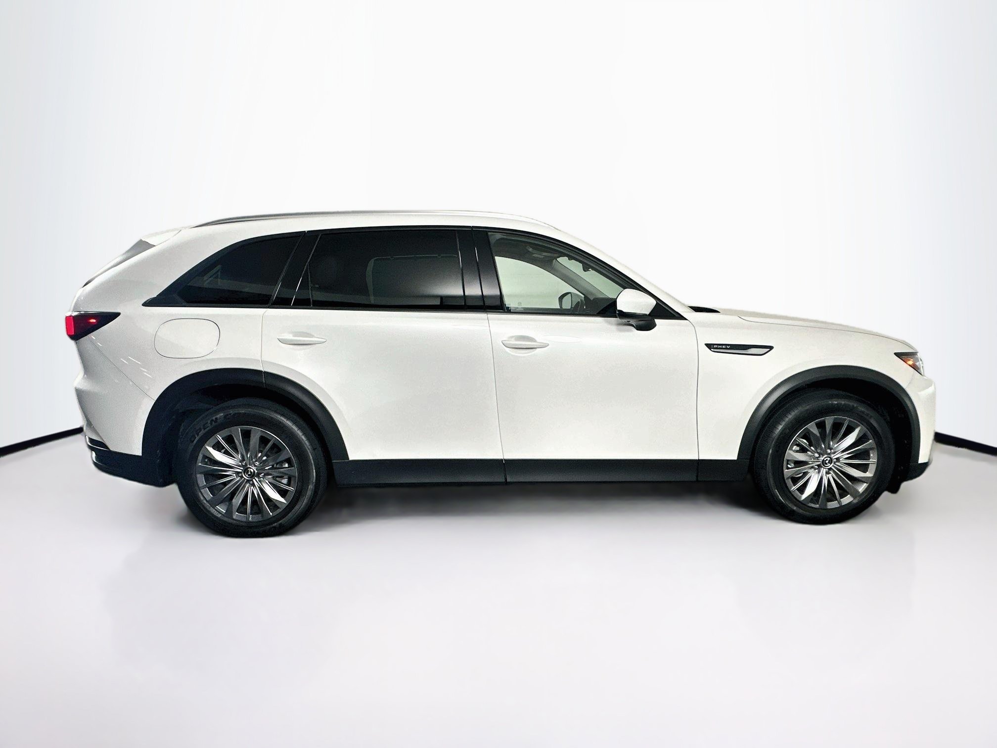 Used 2024 MAZDA CX-90 Plug-In Hybrid w/ Preferred AWD/4WD image 10
