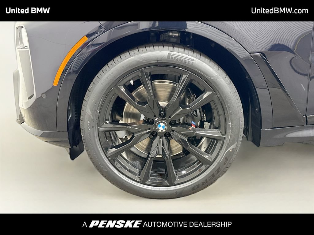 New 2027 BMW X7 xDrive40i w/ M Sport Package AWD/4WD image 2