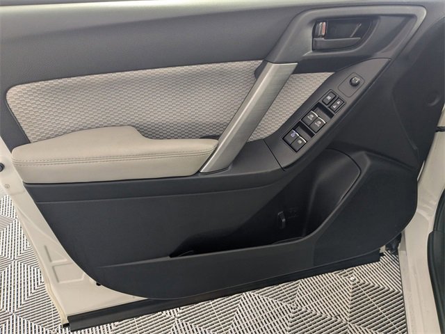 Used 2018 Subaru Forester 2.5i Premium w/ All-Weather Package image 10