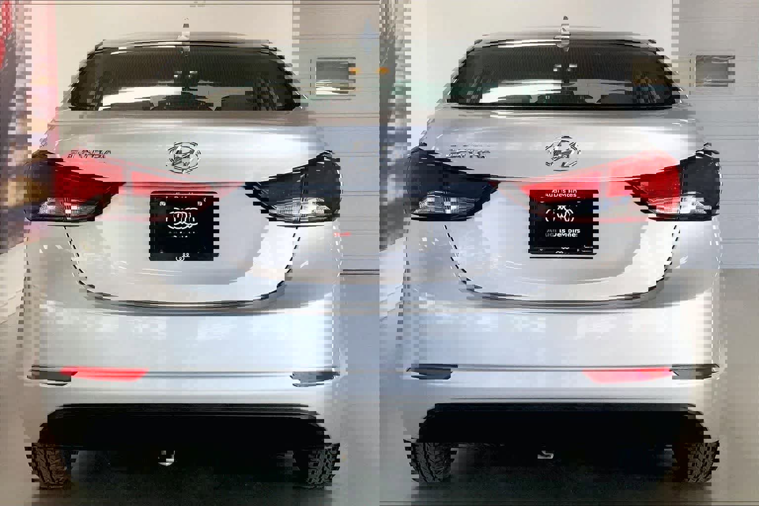 Used 2016 Hyundai Elantra SE image 5