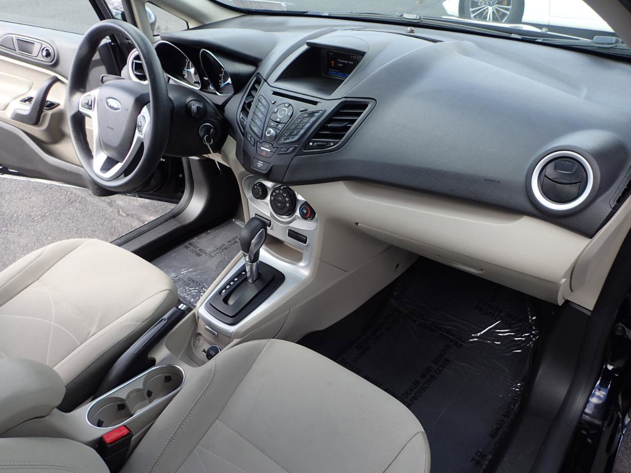 Used 2019 Ford Fiesta SE FWD image 12