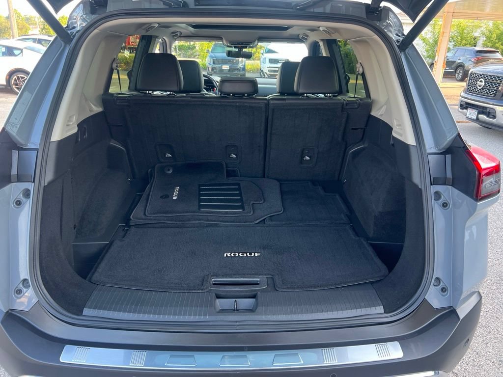 Certified 2023 Nissan Rogue Platinum w/ Platinum Premium Package AWD/4WD image 12