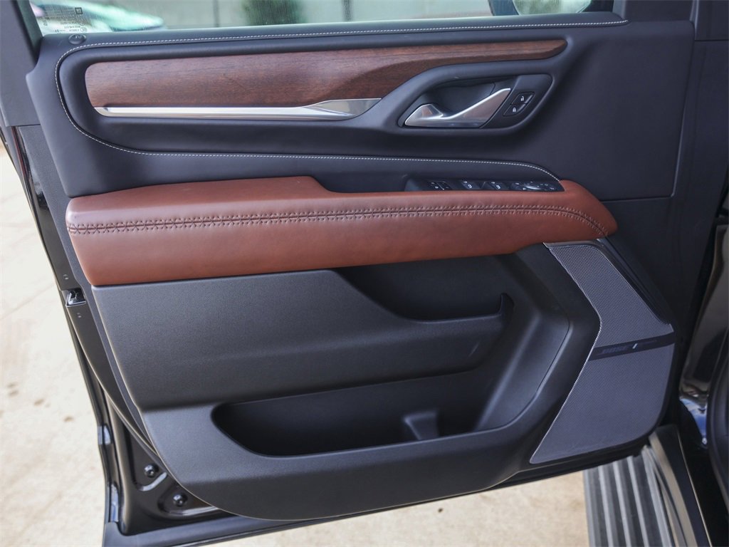 Used 2023 GMC Yukon Denali Ultimate image 31