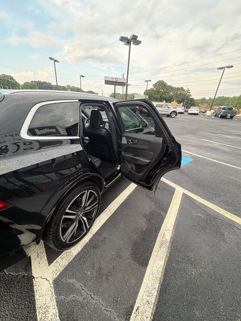Used 2019 Volvo XC60 T8 R-Design w/ Protection Package Premier AWD/4WD image 29