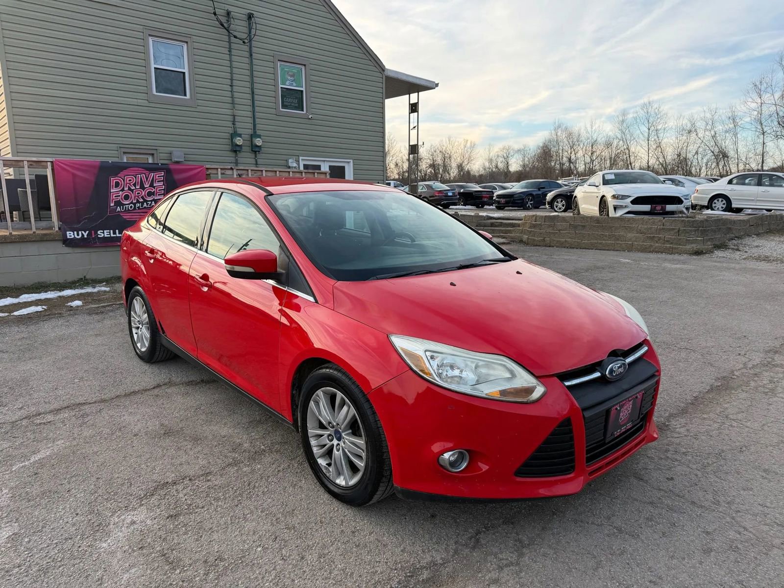 Used 2012 Ford Focus SEL image 3