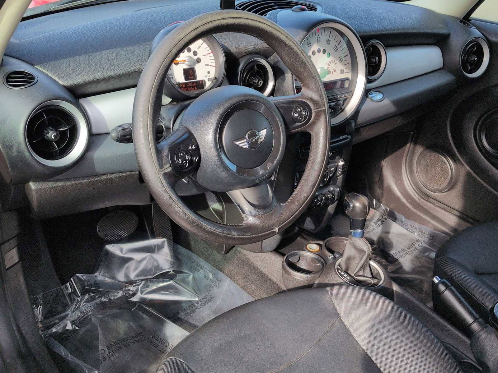 Used 2011 MINI Cooper Hardtop image 16