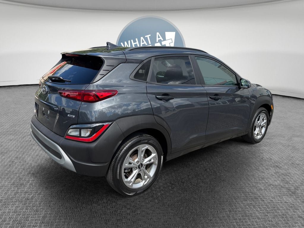 Used 2022 Hyundai Kona SEL AWD/4WD image 3